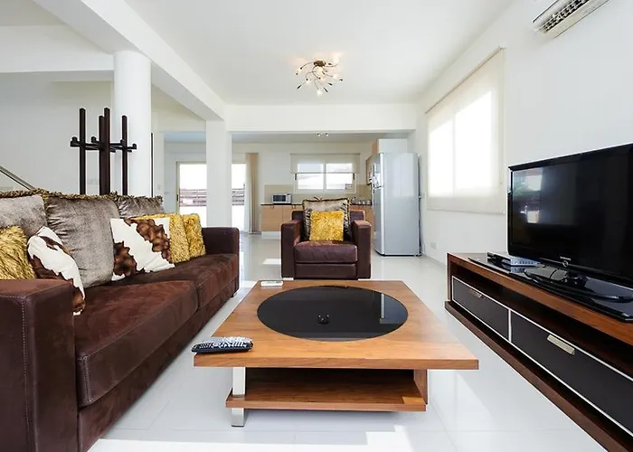 וילה Pernera 015 פרוטאראס